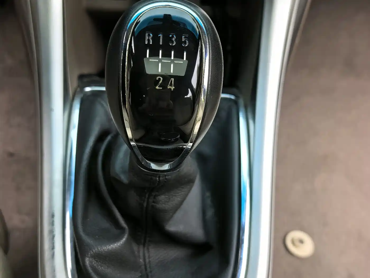 Buick Excelle 2013 Model GT 1.6L Manual Progressive фото 13
