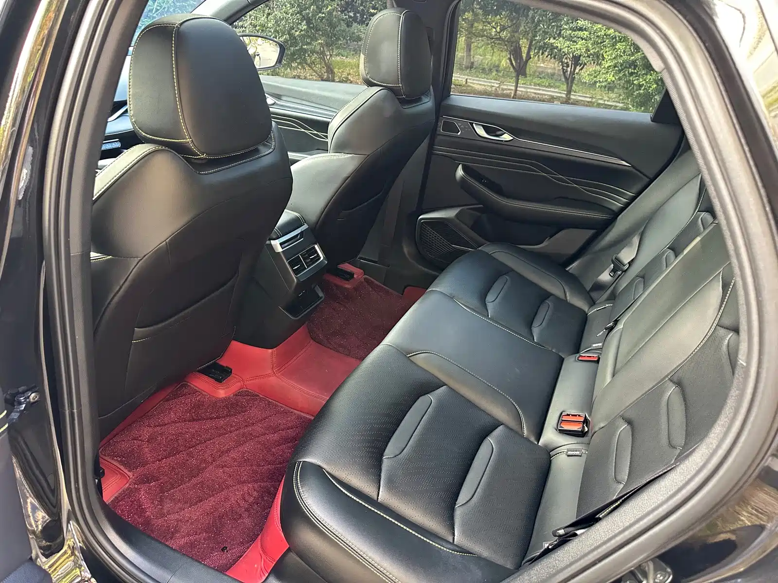 Фото 7 - Geely Preface