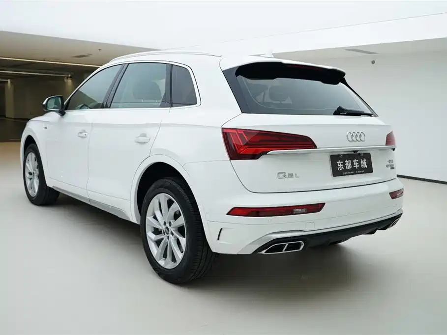 Audi Q5L 2021 40 TFSI Luxury Dynamic фото 4