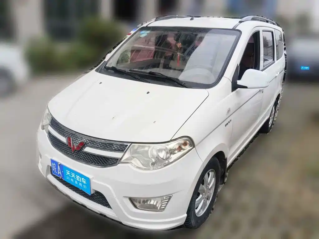 Wuling Motors Wuling Hongguang 2016 — пригон из Китая