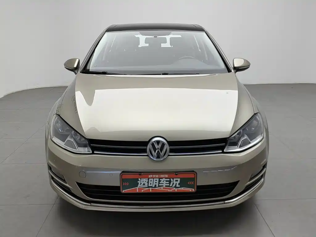Фото 3 - Volkswagen Golf