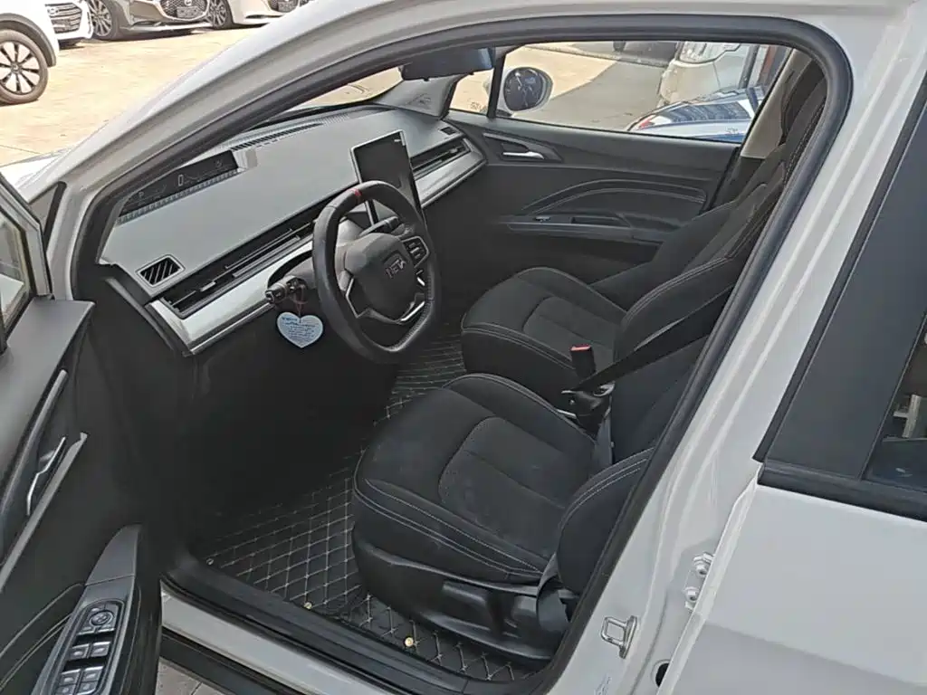 Nezha Auto Nezha V 2022 2022 Tide 300 Lite Ternary Lithium