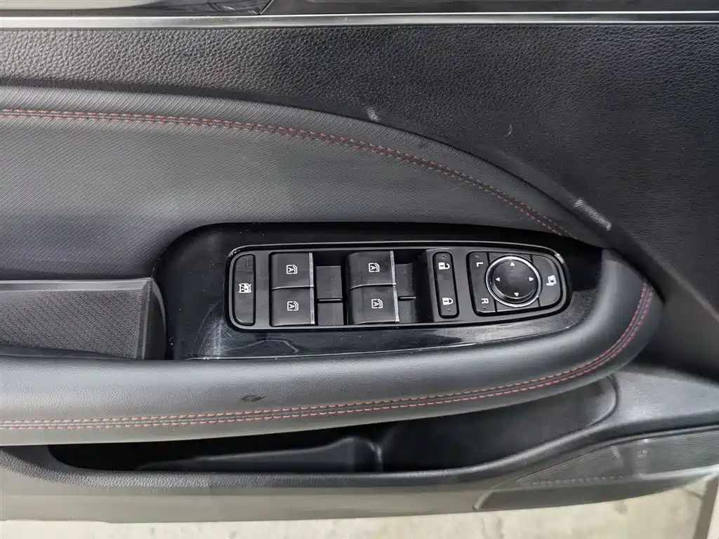 GAC Trumpchi Trumpchi GS4 PLUS 2022 390T Automatic Galaxy Edition фото 9