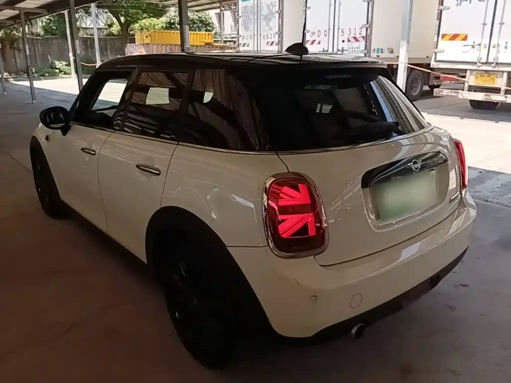 Фото 5 - MINI MINI