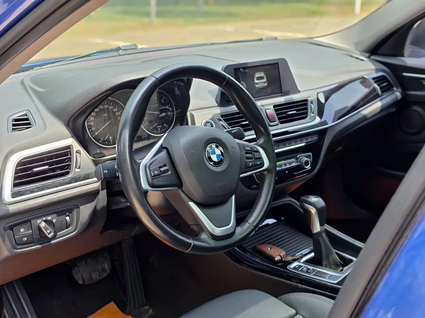 BMW 1 Series 2017 118i Sport фото 10