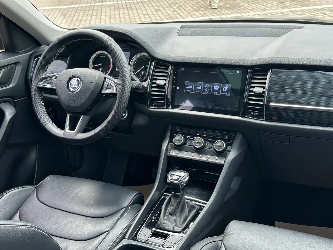 Škoda Kodiaq 2017 TSI330 7-seater 2WD Luxury Edition фото 15