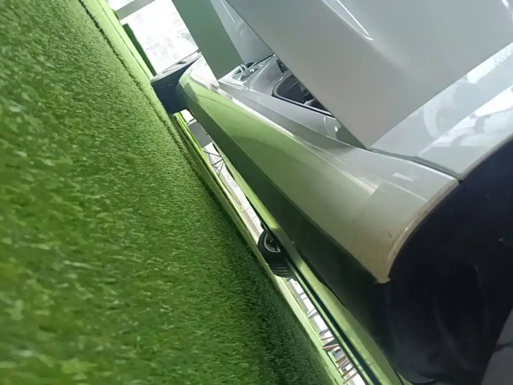 Tesla Model 3 2026 2025 Model Year Facelift Rear-Wheel Drive