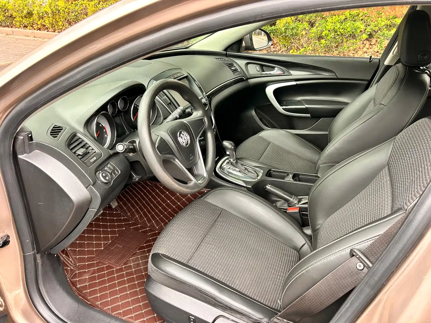 Buick Regal 2015 1.6T Leading Tech Edition фото 8
