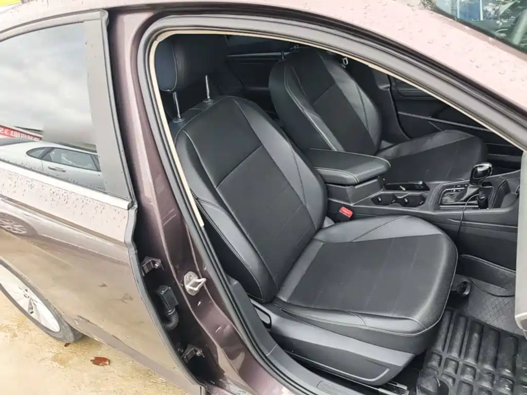 Фото 25 - Volkswagen Lavida