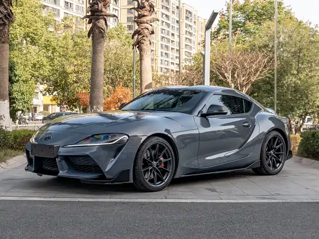 TOYOTA SUPRA