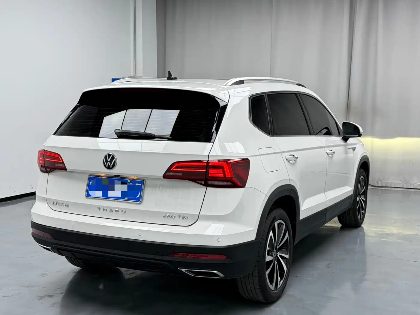 Volkswagen Tharu 2022 280TSI FWD Luxury Edition фото 15