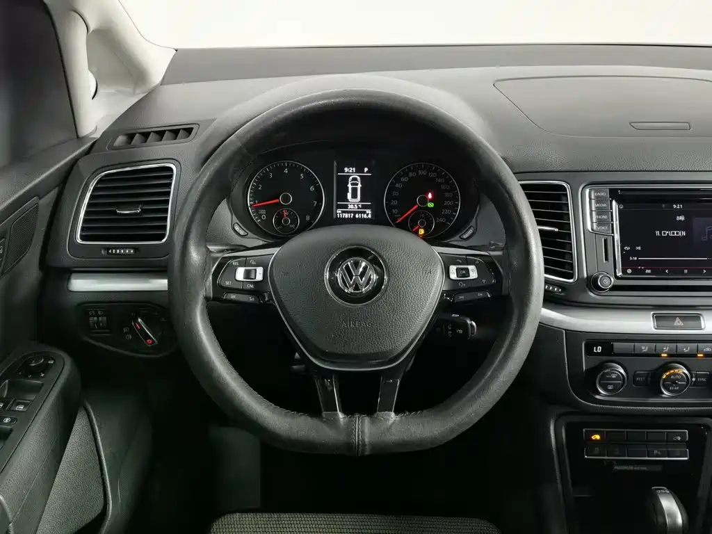 Volkswagen Sharan 2018 2018 380TSI Comfort 7-Seater