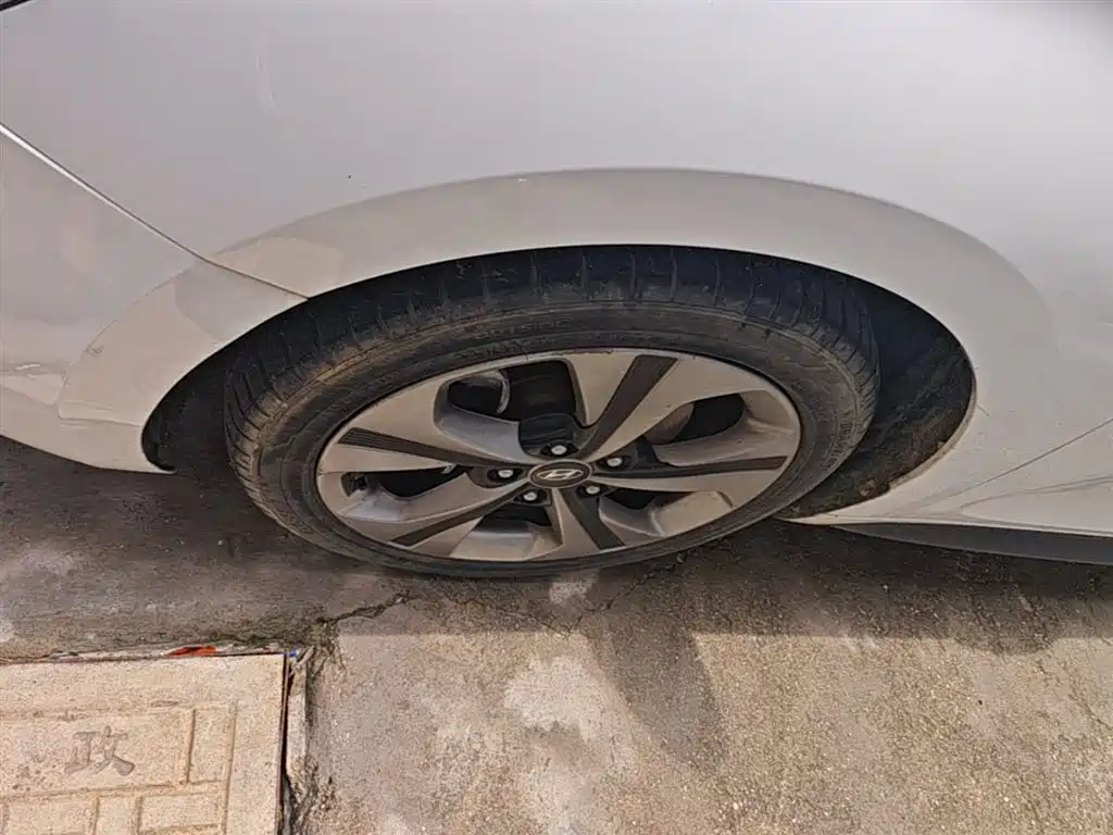Hyundai Fista 2019 280TGDi Sport Edition China VI фото 23