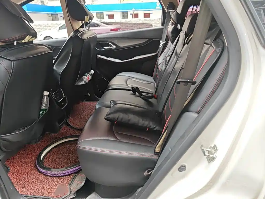 Baojun 560 2017 2016 1.5T Manual Luxury