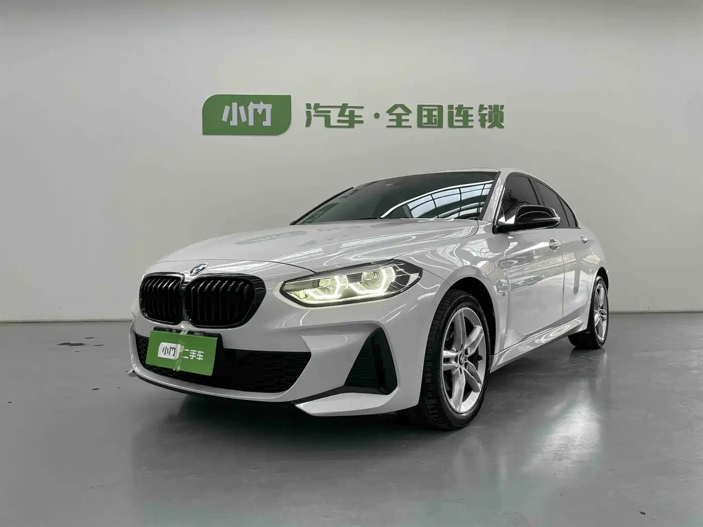 BMW 1 SERIES