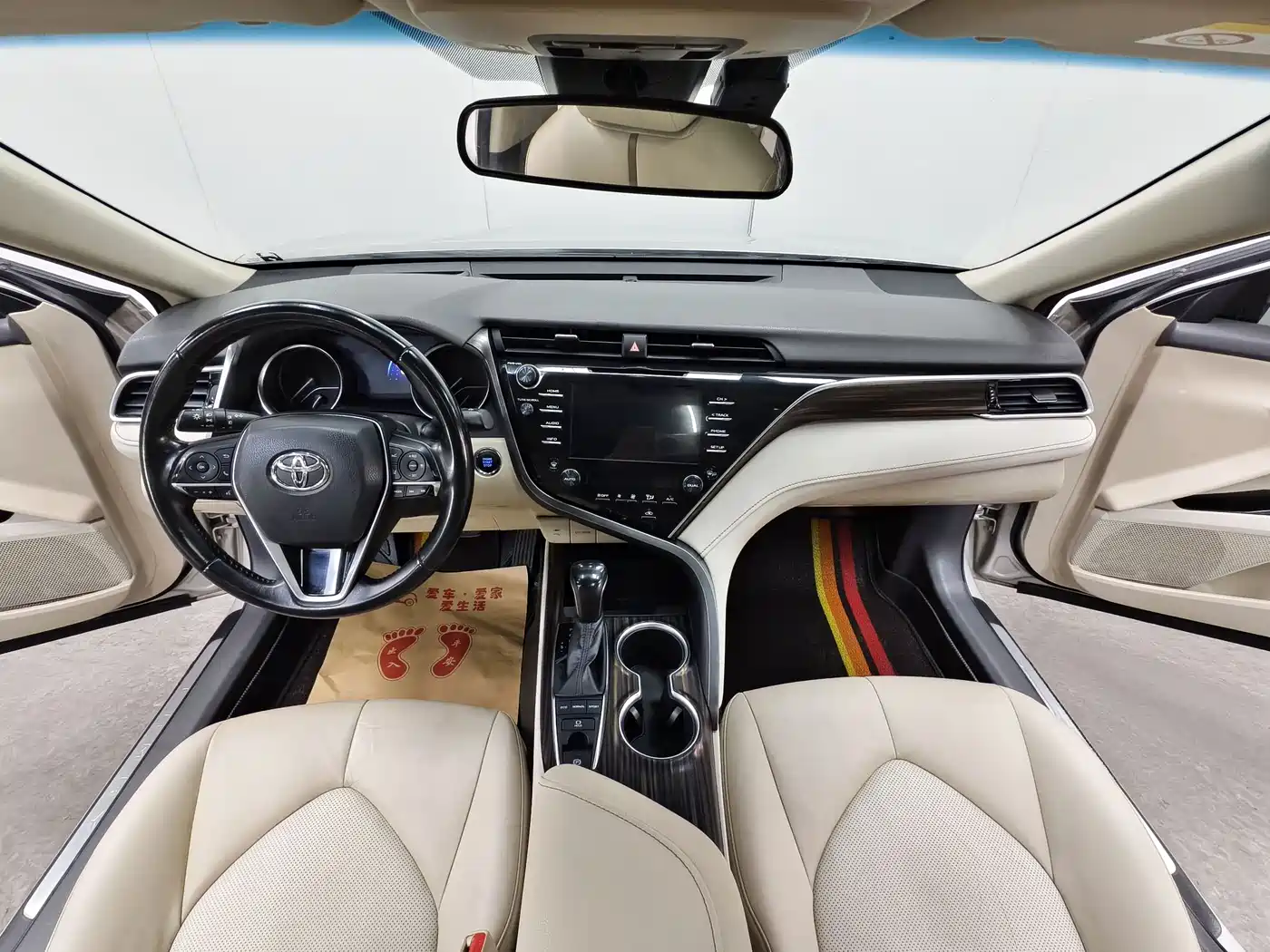 Toyota Camry 2018 2.5G Luxury Edition фото 9