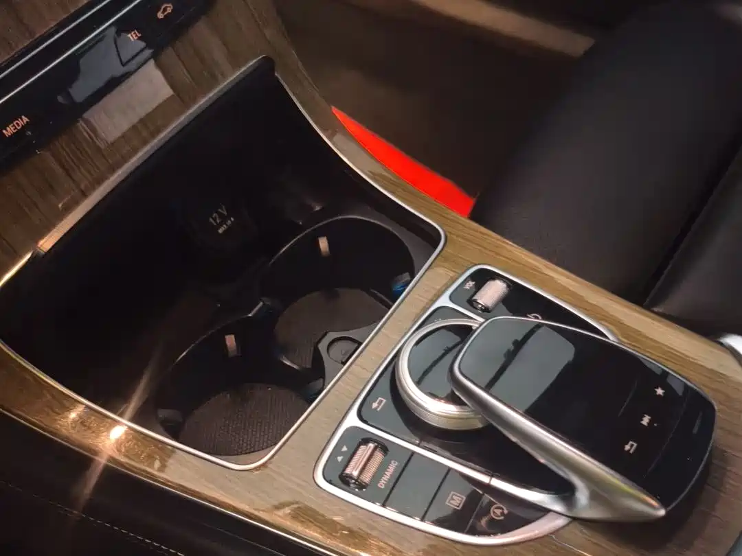 Mercedes-Benz GLC Coupe 2019 GLC 260 4MATIC Coupe SUV фото 16