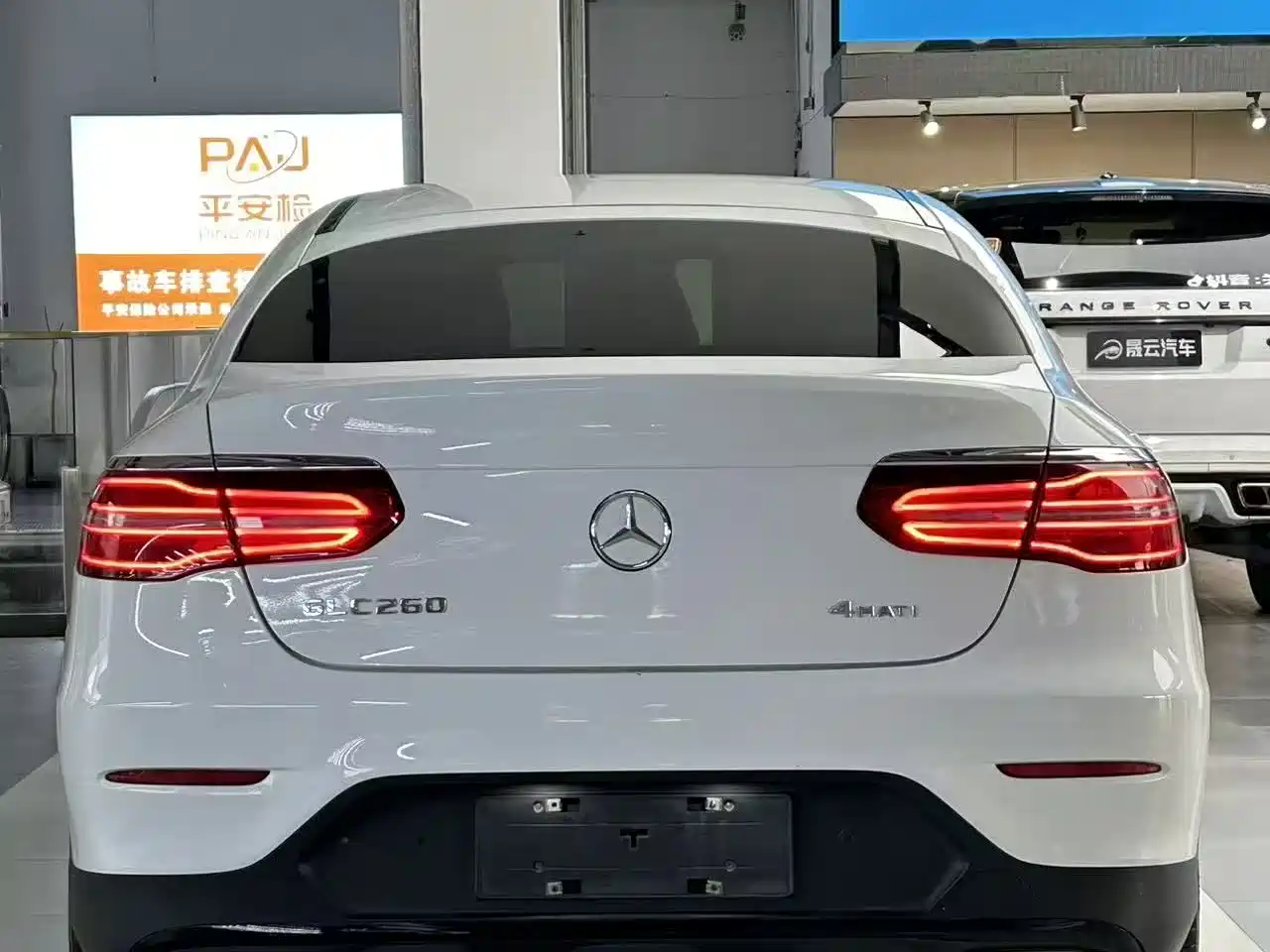 Mercedes-Benz GLC Coupe 2019 GLC 260 4MATIC Coupe SUV фото 8