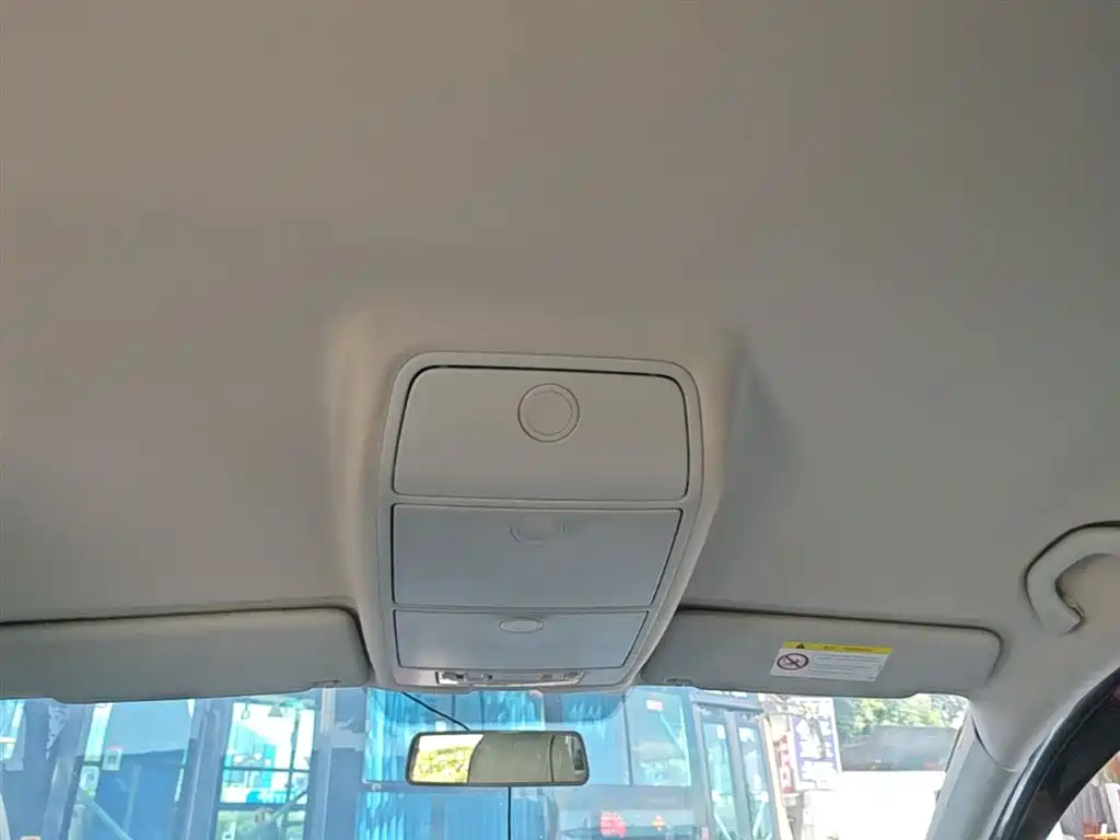 Volkswagen Touran 2015 1.4T Manual Trend Edition 5-seater фото 18
