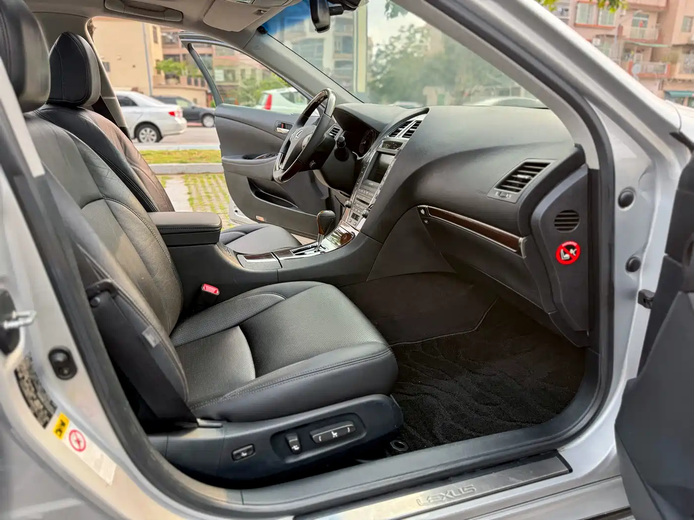 Lexus ES 2010 350 Premium Edition фото 5