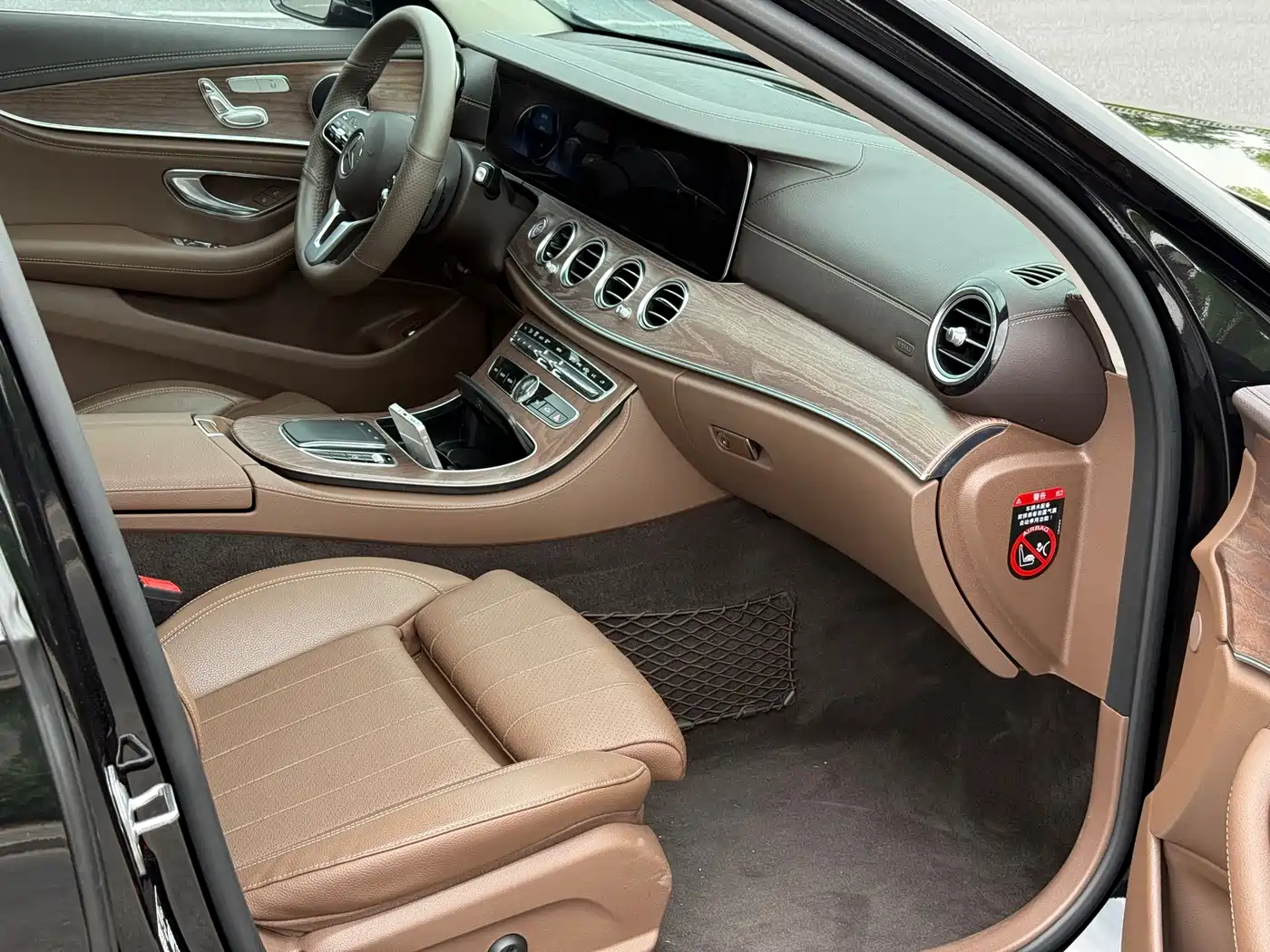 Mercedes-Benz E-Class 2020 E 260 L фото 11