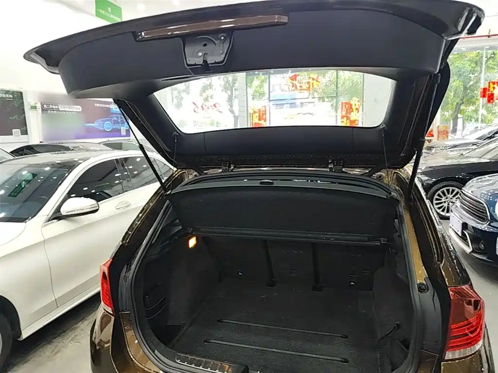 BMW X1 2015 Model sDrive18i Fashion Advanced Edition фото 19