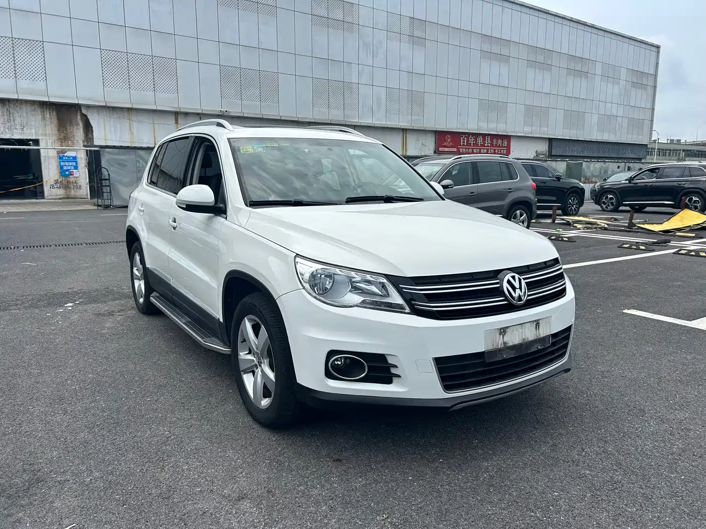 Volkswagen Tiguan 2012 1.8TSI Automatic 2WD Elite Edition фото 3
