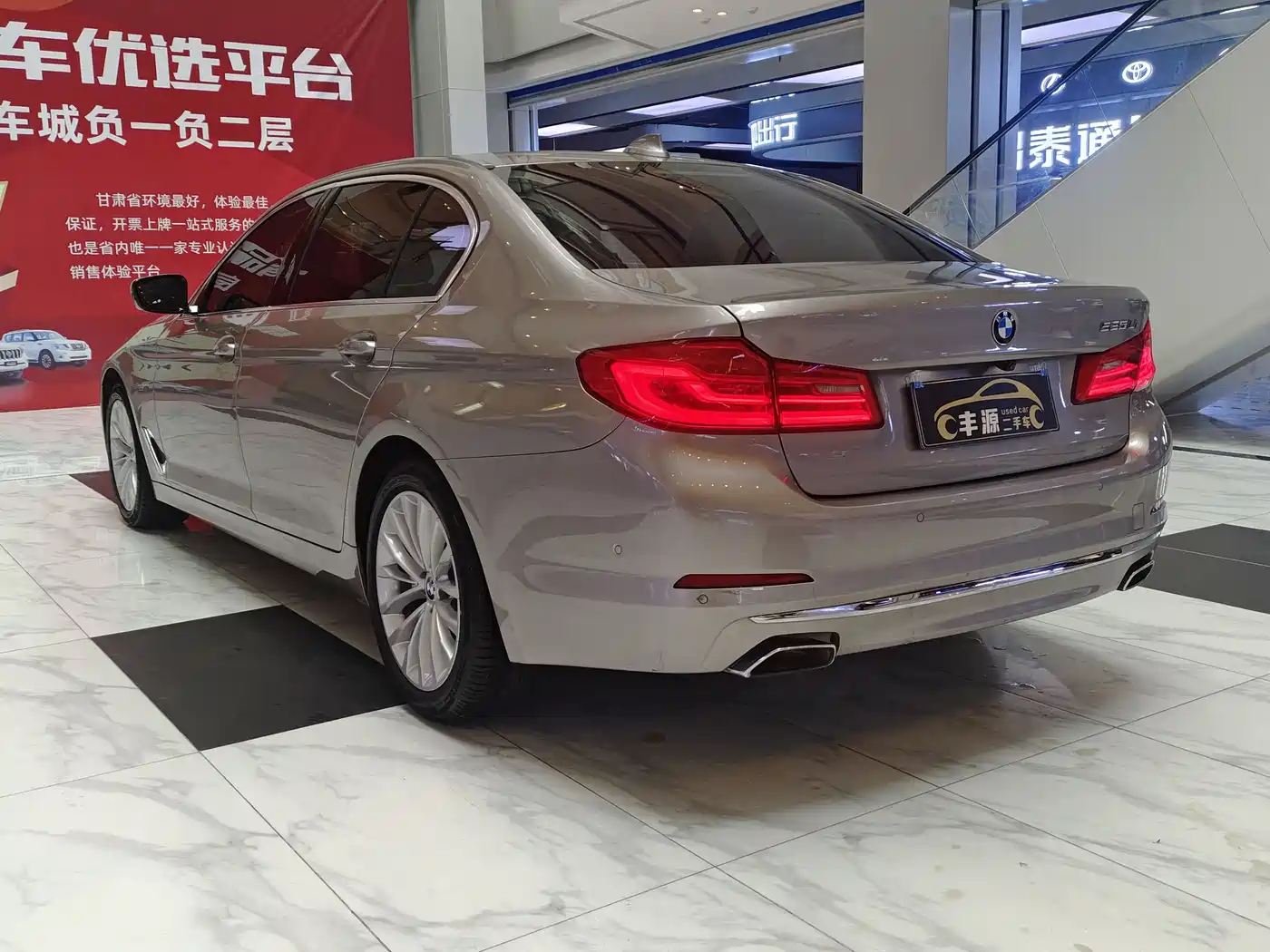 BMW 5 Series 2020 525Li Luxury Package фото 25