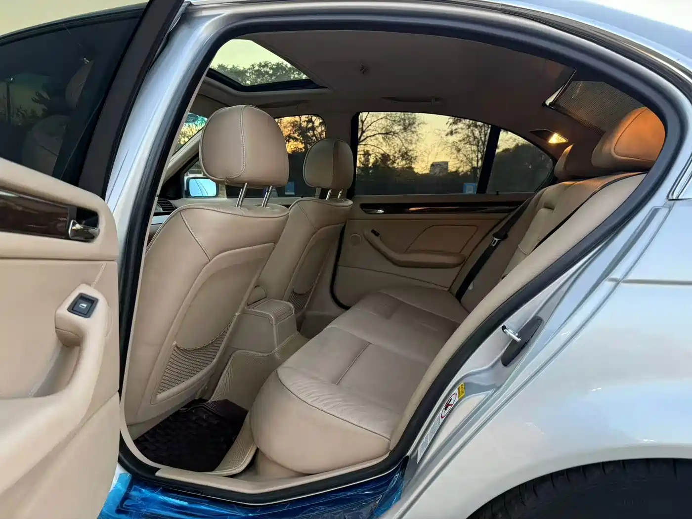 BMW 3 Series 2005 2004 325i