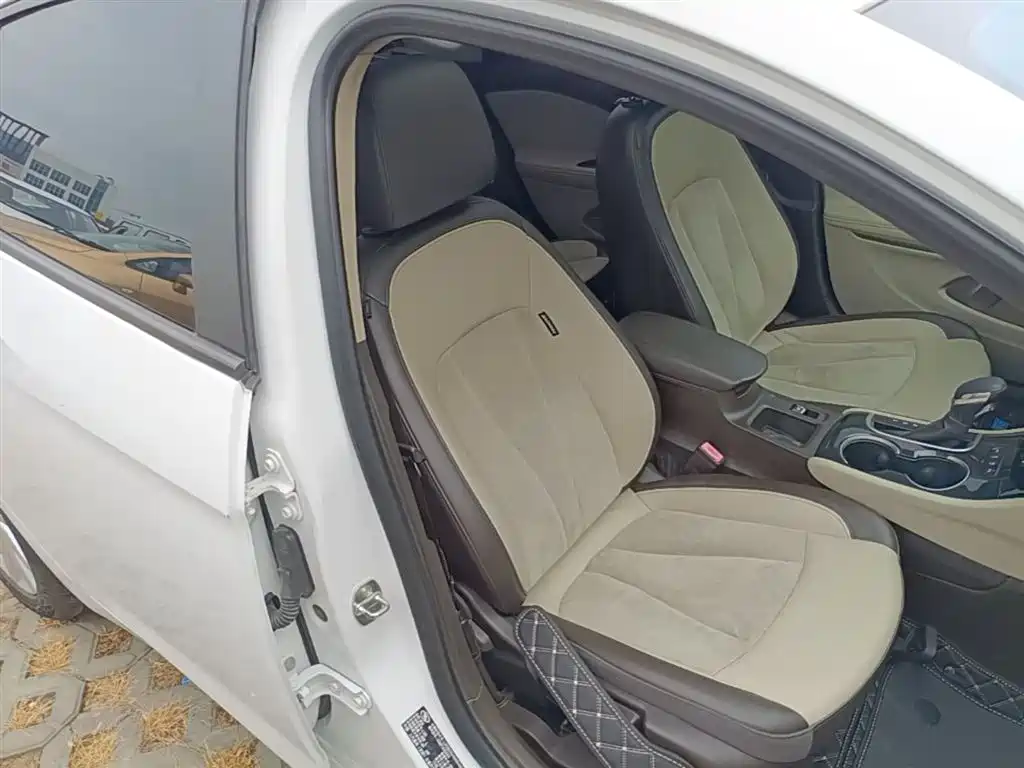 Buick Verano 2017 Sedan 15S Automatic Leading фото 25