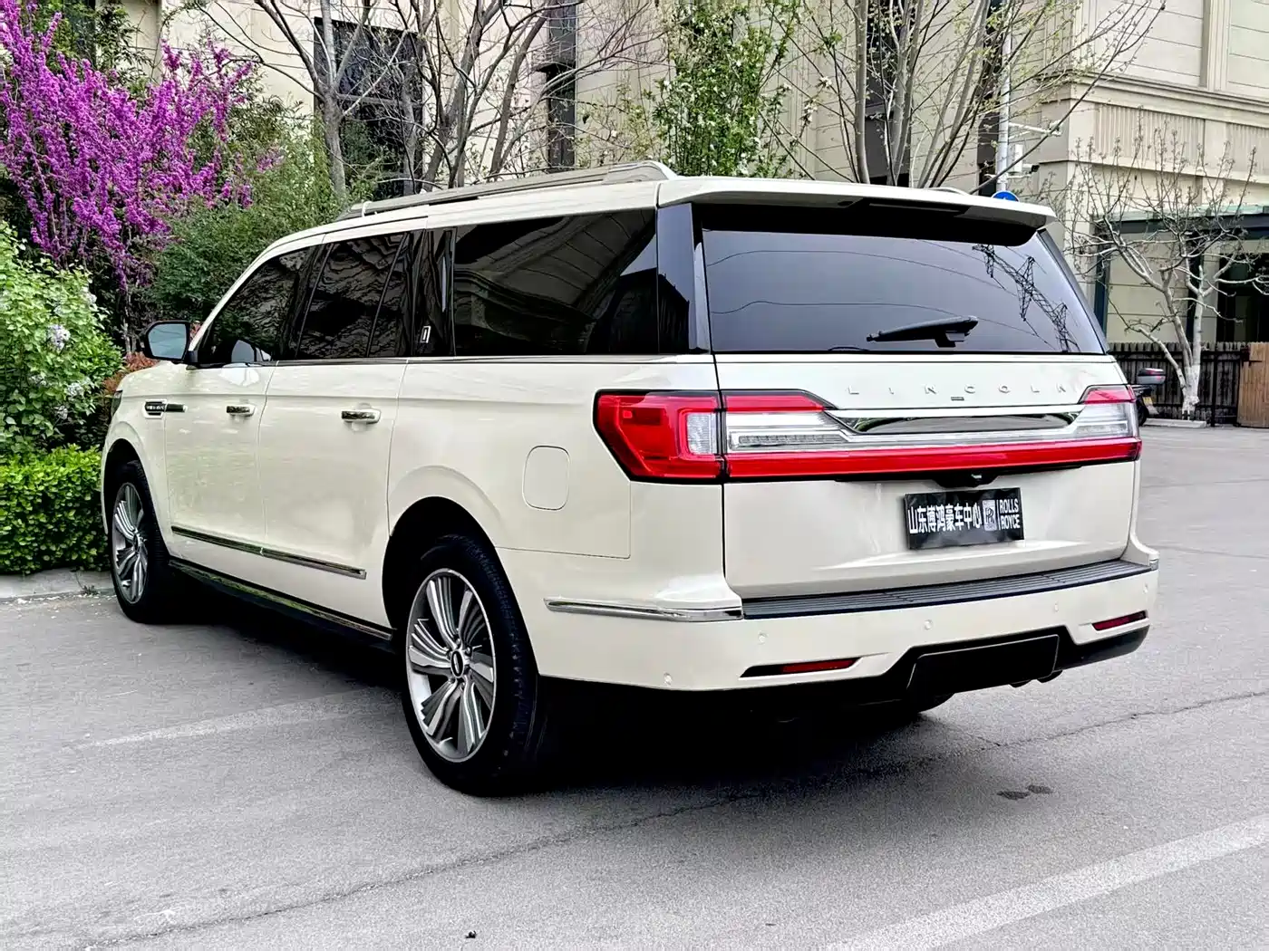 Lincoln Navigator 2020 3.5T Long Wheelbase Presidential Edition фото 18
