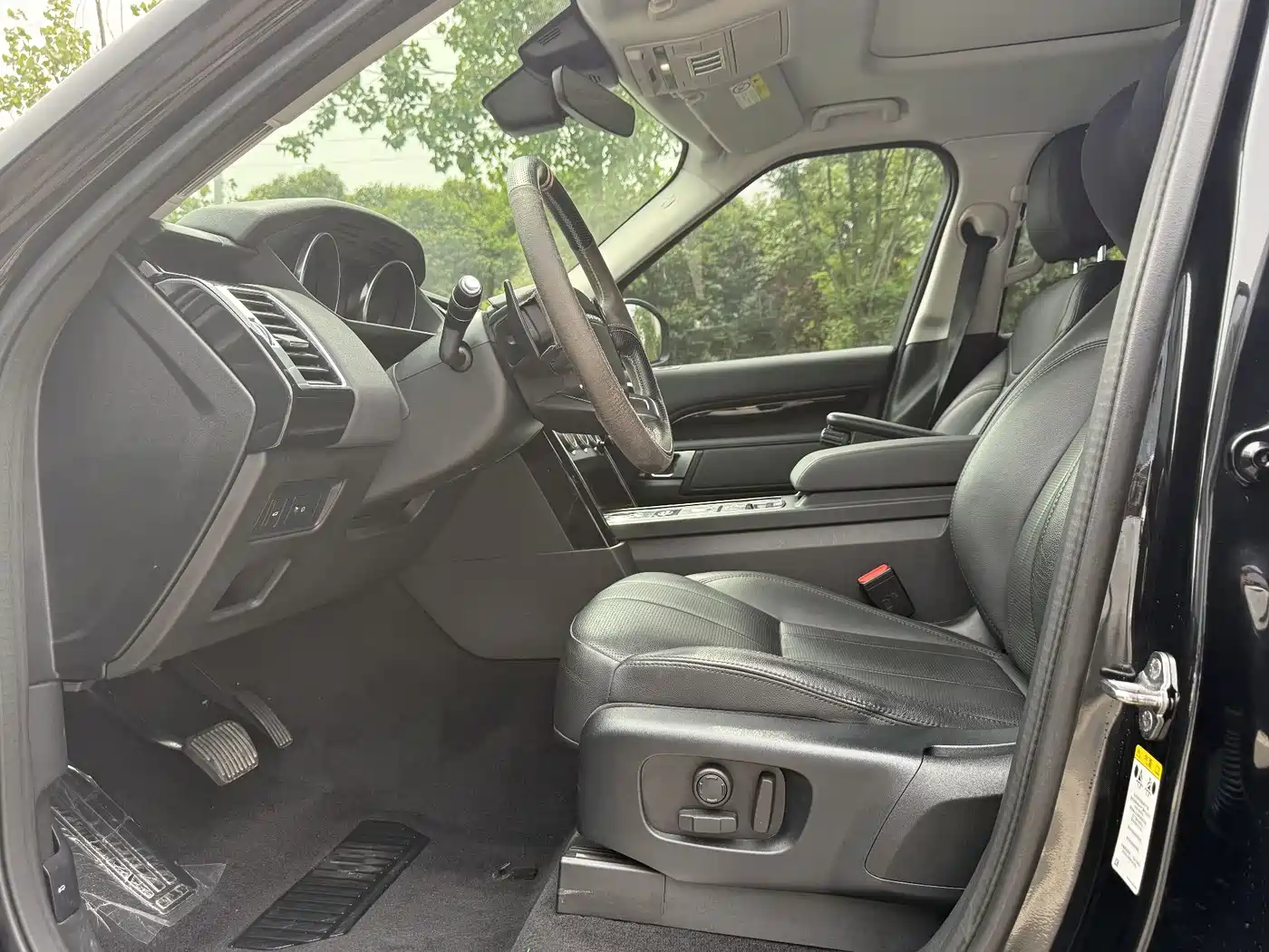 Land Rover Discovery 2019 3.0 SC V6 SE фото 10