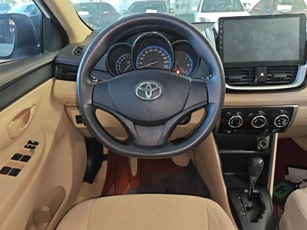 Toyota Vios FS 2017 1.5L CVT Fengchi Edition фото 11