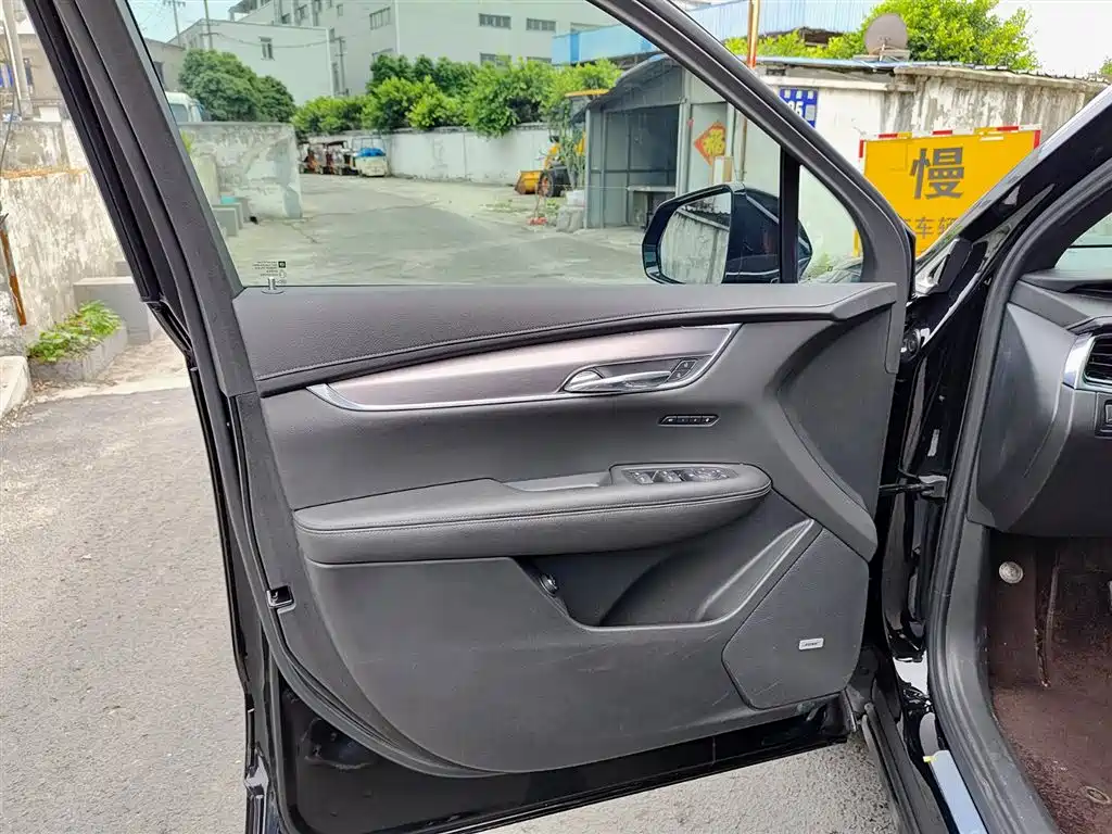 Cadillac XT6 2021 28T 6-Seater Style фото 6