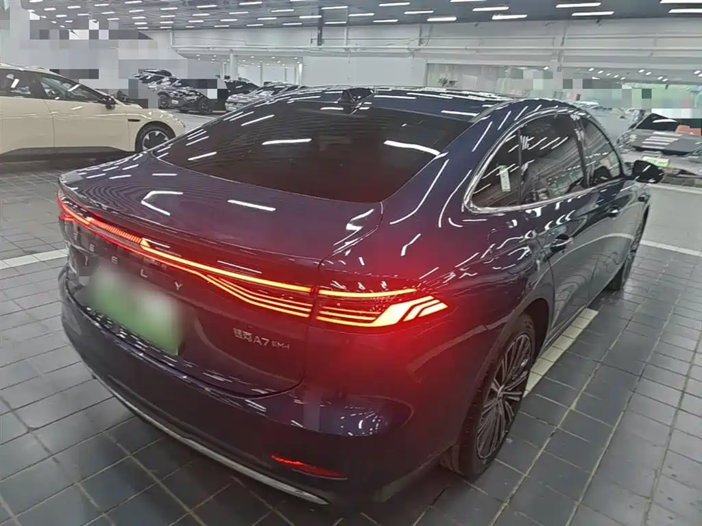 Geely Galaxy Galaxy A7 2025 EM-i фото 7