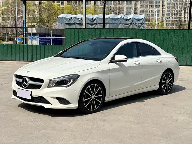 MERCEDES-BENZ CLA