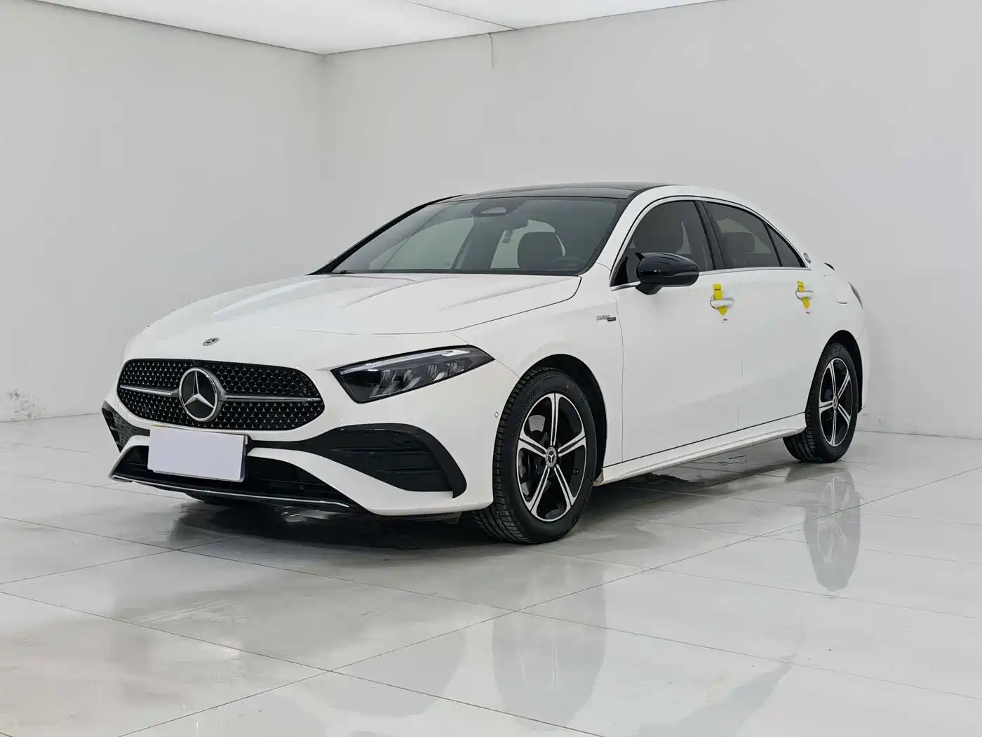 Mercedes-Benz A-Class 2024 A 200 L Fashion Edition