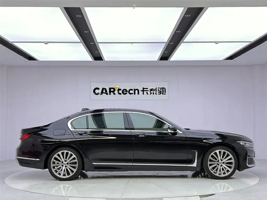 BMW 7 Series 2019 740Li Leading Luxury Package фото 6
