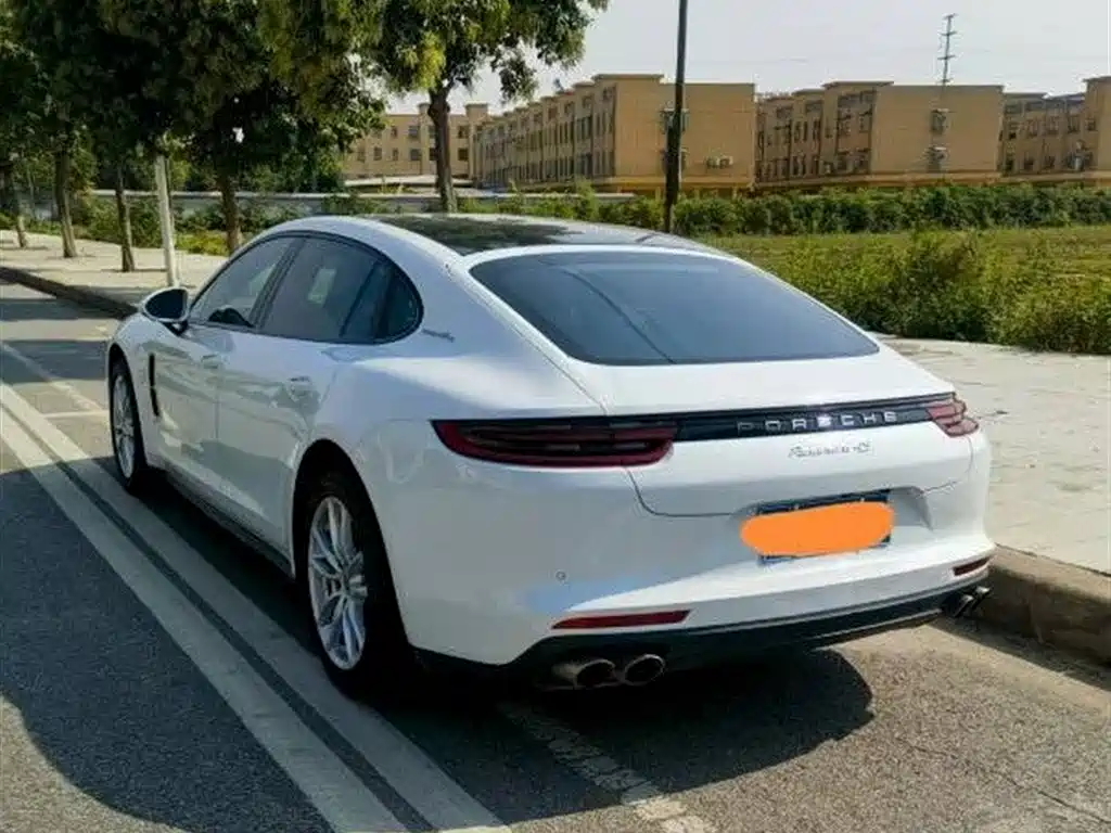 Porsche Panamera 2017 Panamera 4 Executive Long Wheelbase 3.0T фото 2