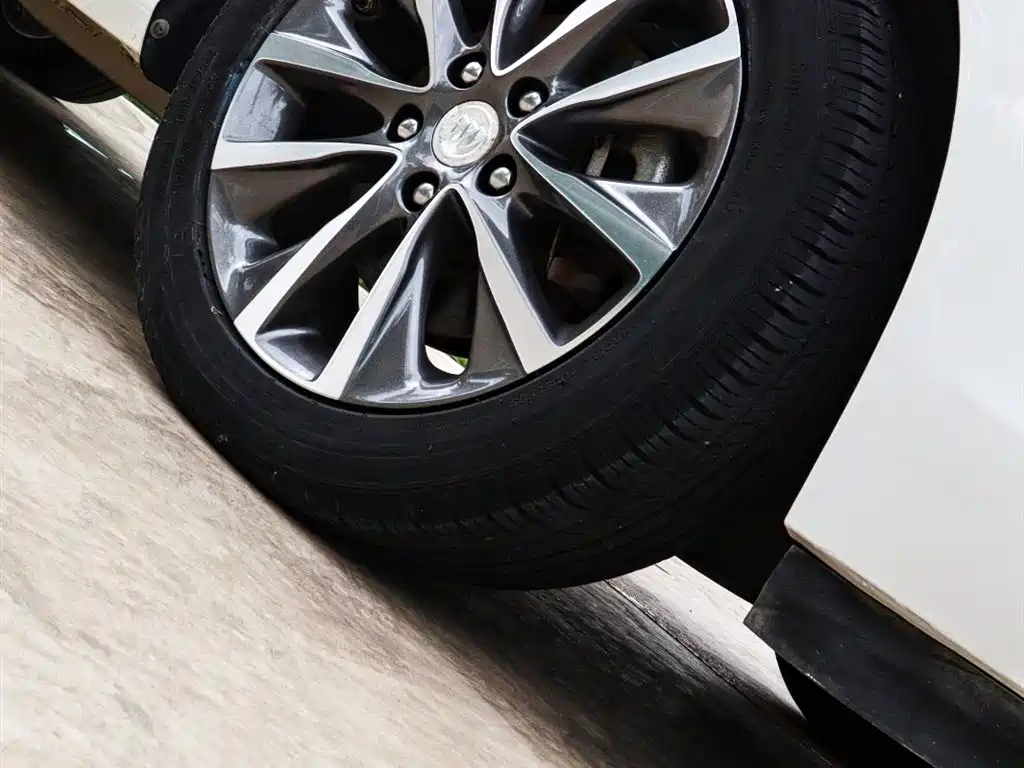 Buick GL6 2018 18T 6-Seater Premium фото 22