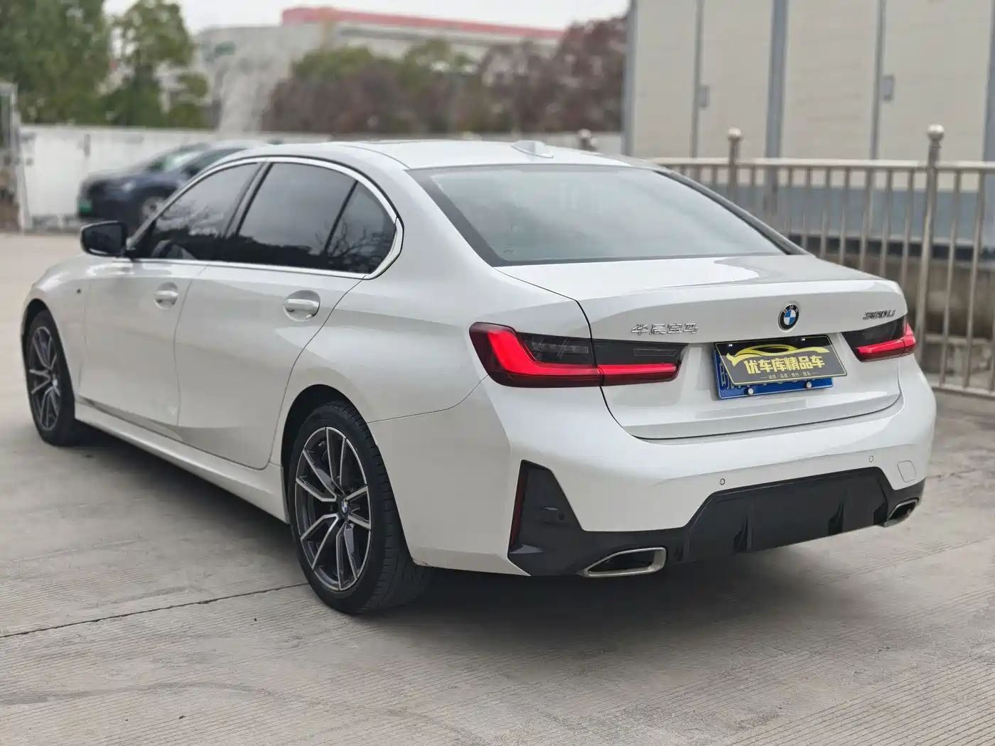 BMW 3 Series 2023 320Li M Sport Package фото 5