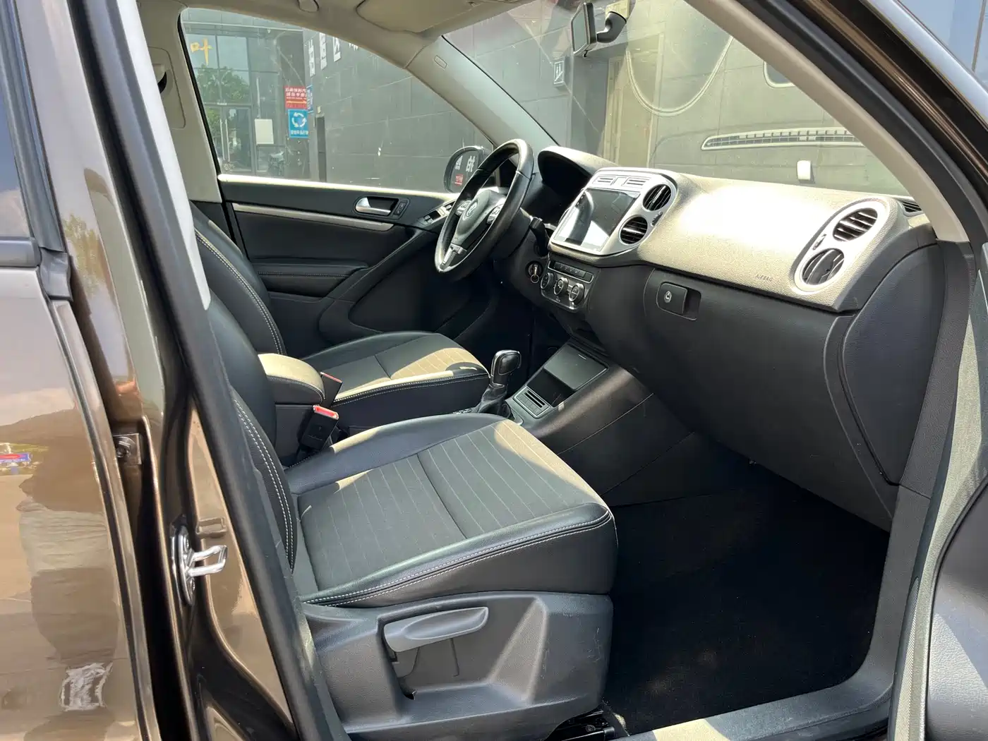 Volkswagen Tiguan 2016 Model 300TSI Automatic 4WD Trend Vision Edition фото 19