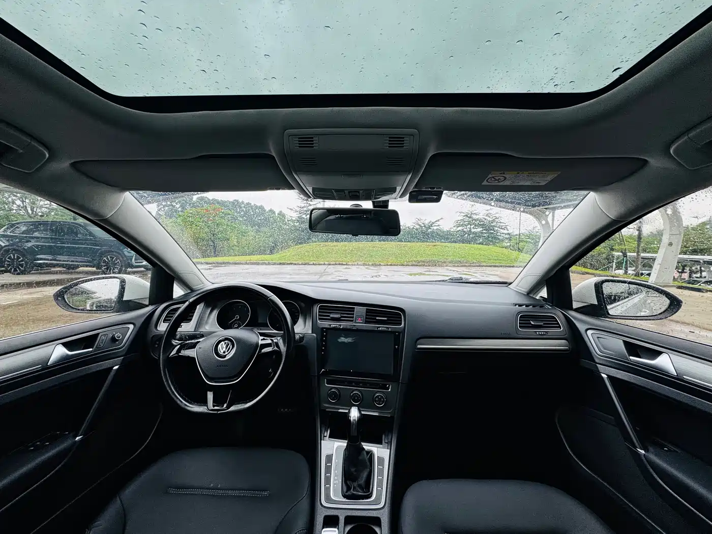 Volkswagen Golf 2016 230TSI Automatic Comfort фото 9