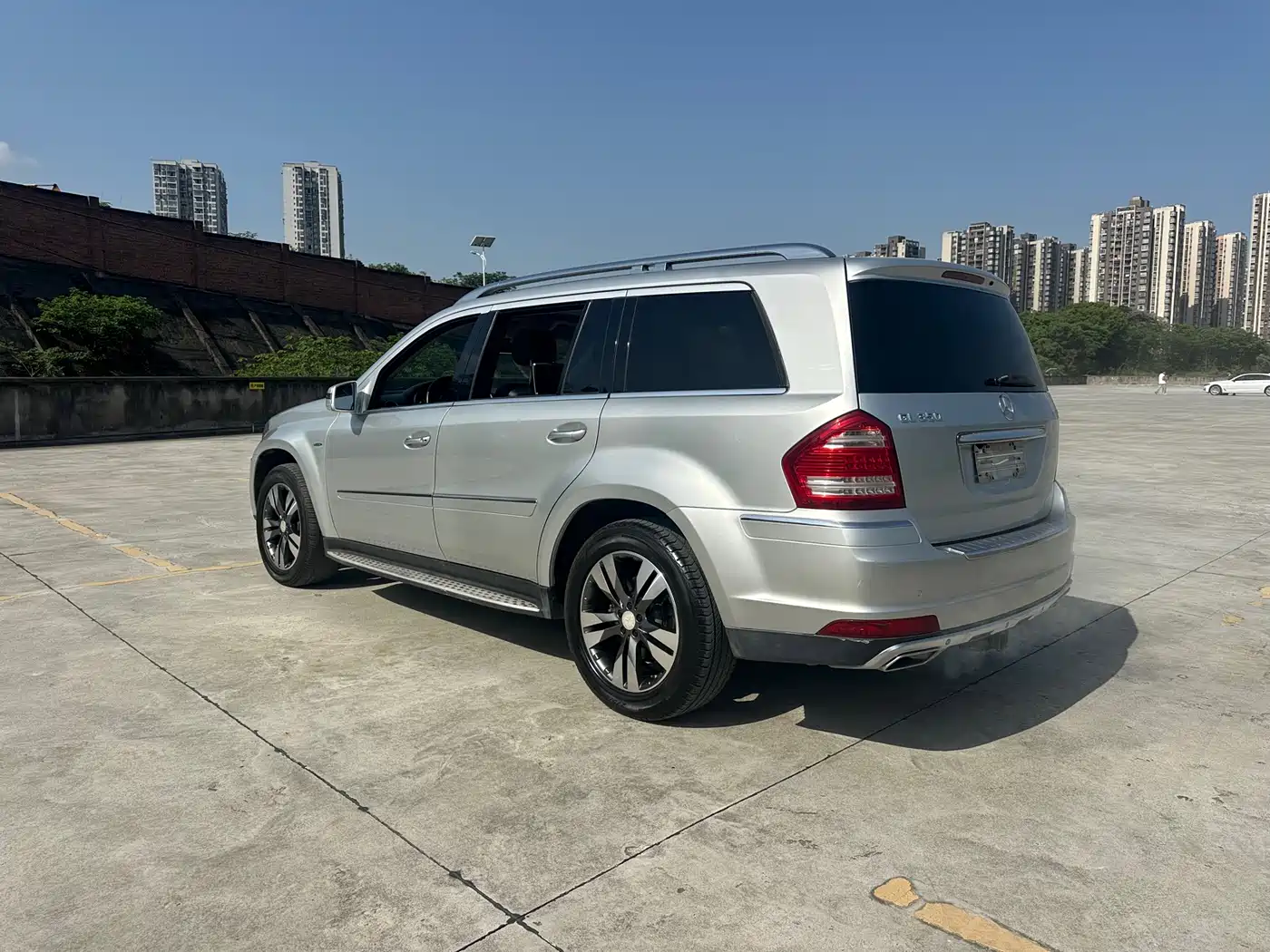Mercedes-Benz GL-Class фото 6