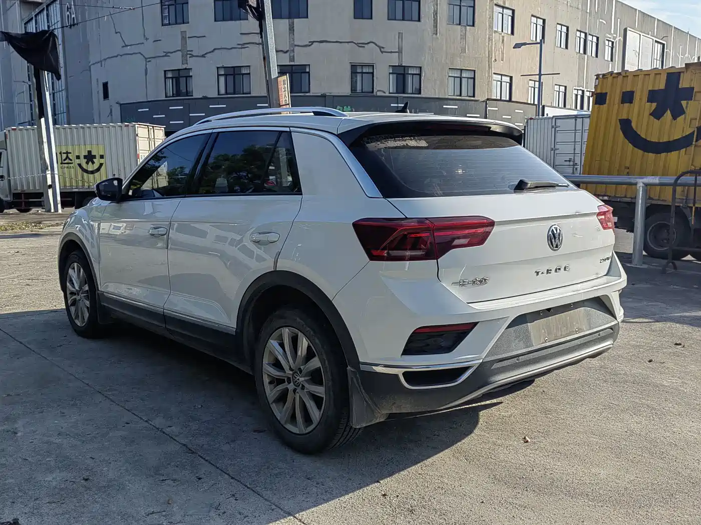 Volkswagen T-ROC 2020 230TSI DSG 2WD Progressive фото 11