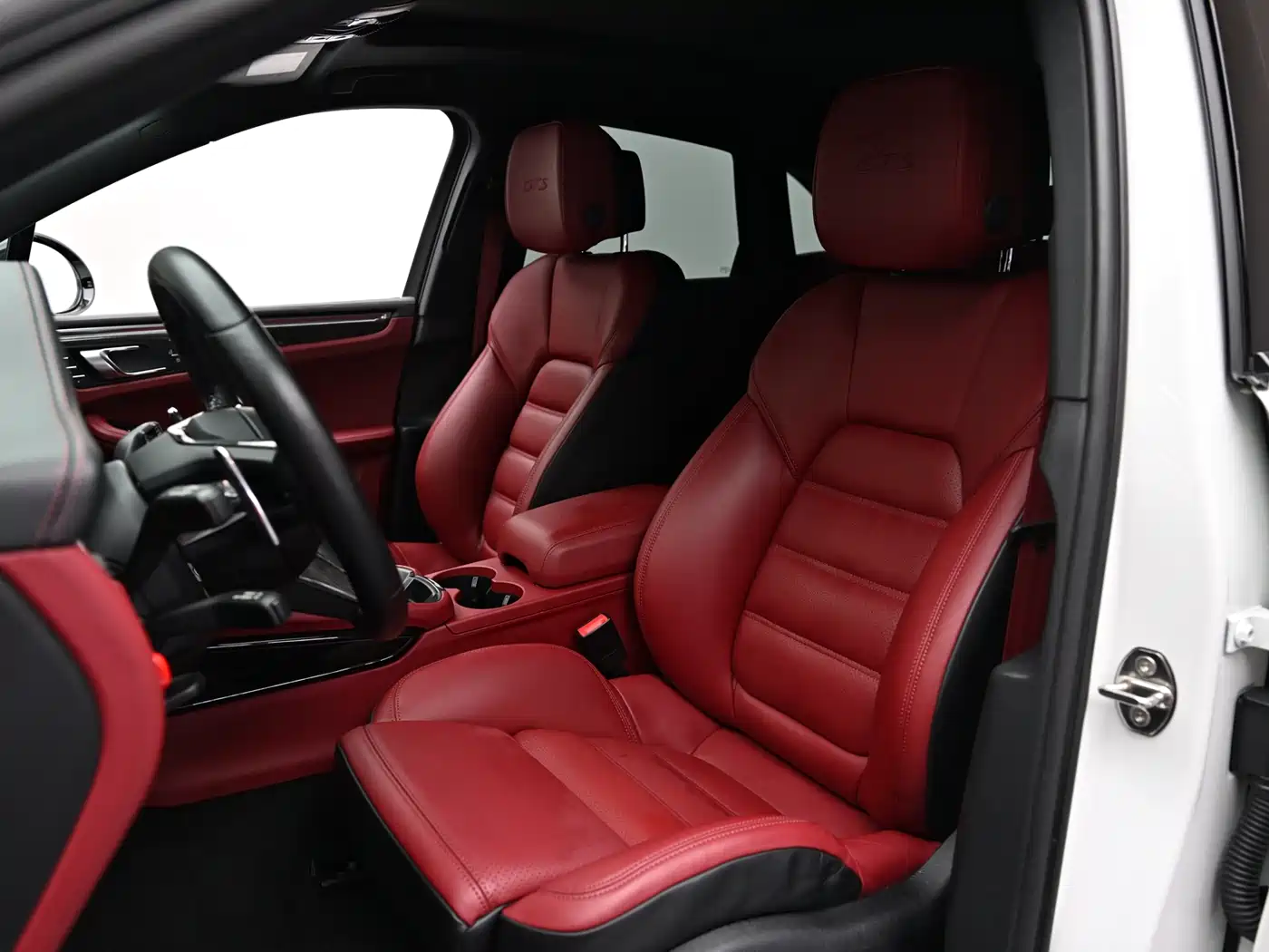 Porsche Macan 2023 Macan GTS 2.9T фото 7