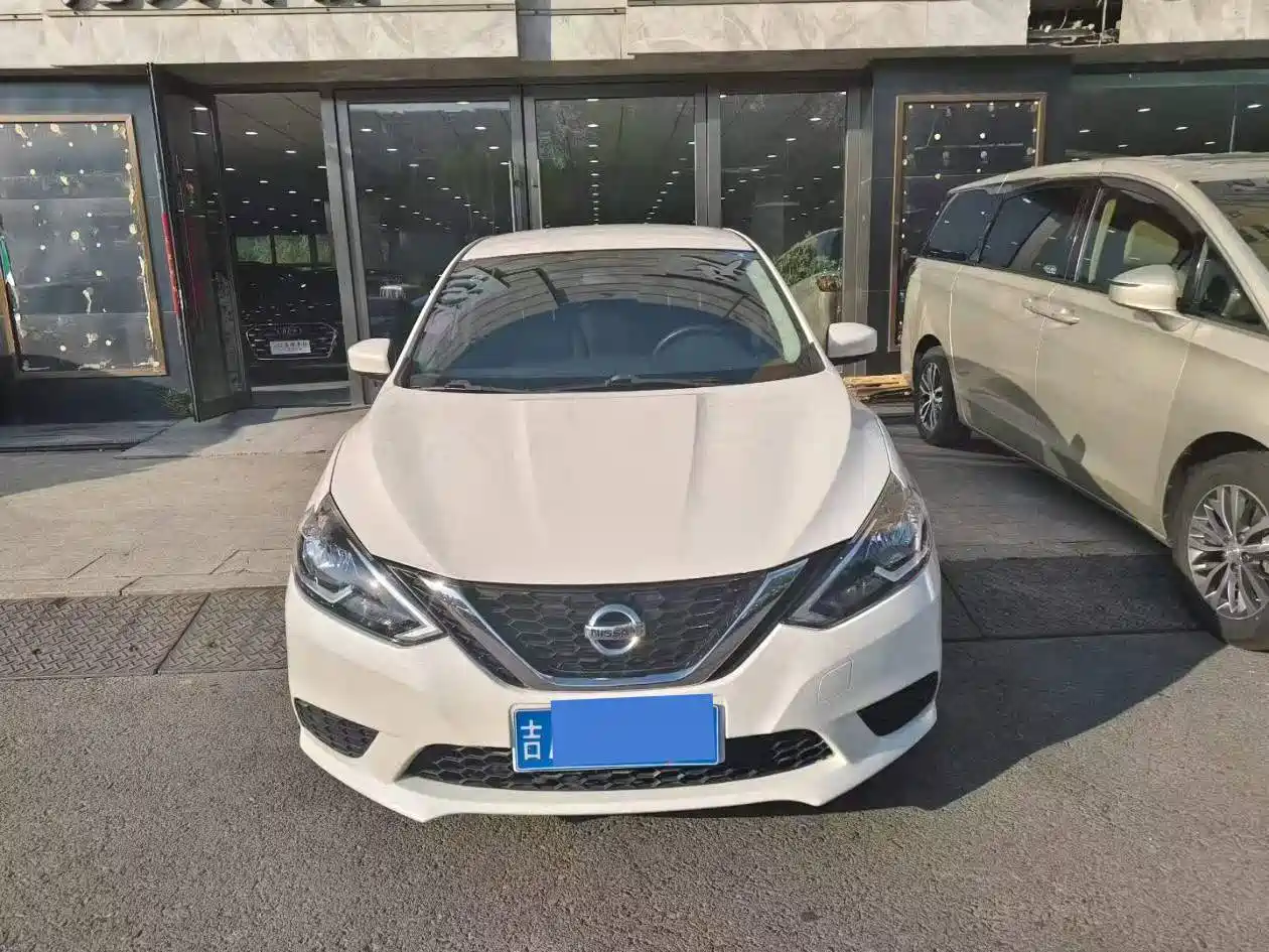 Фото 2 - Nissan Sylphy