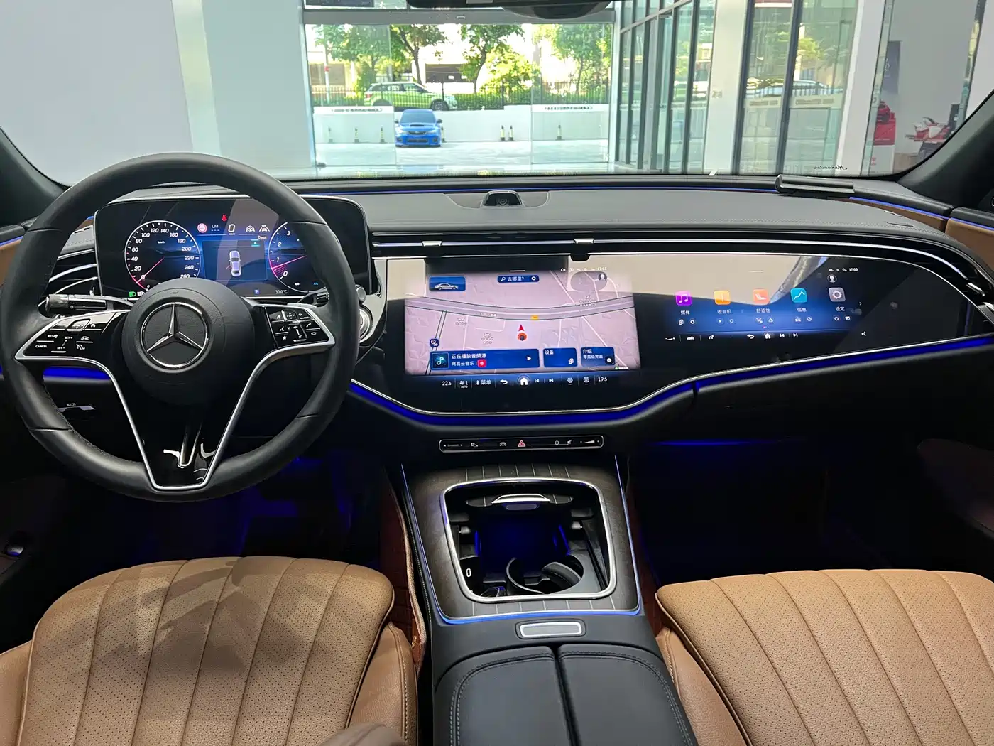 Mercedes-Benz E-Class 2025 E 300 L Luxury фото 5