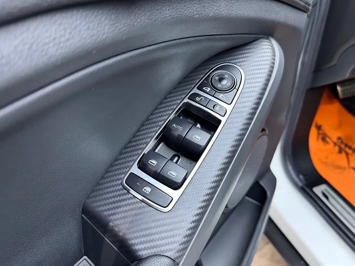 BYD Yuan 2017 1.5L Auto Cool Connect фото 11