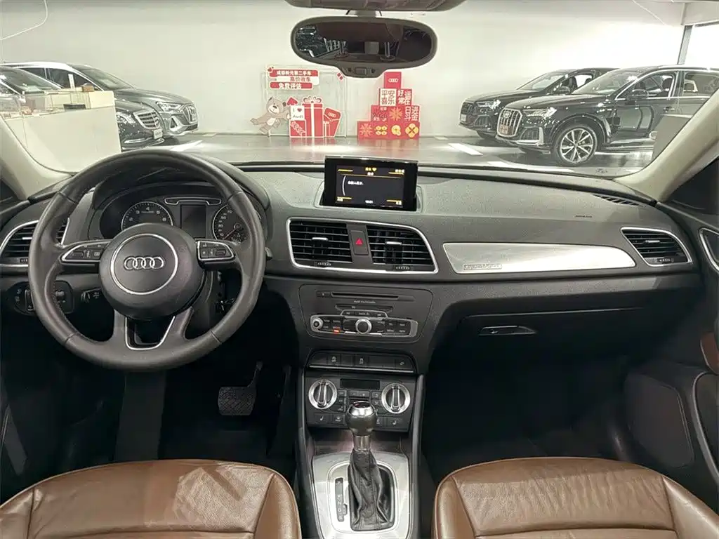 Audi Q3 2013 35 TFSI quattro Technology фото 6